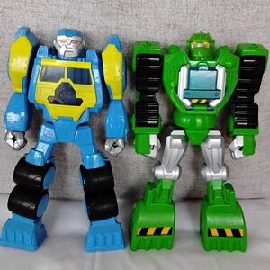 Nontransformerable Robot Action Figures - Set Of 2 Boulder Green & Savage Blue